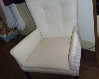 ARM CHAIR IN SPARE