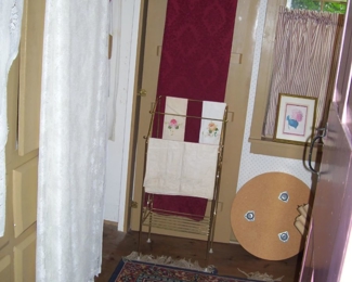 TABLE LINENS - 2 ROUND SIDE TABLES - BRASS TOWEL STAND  IN 1/2 BATH