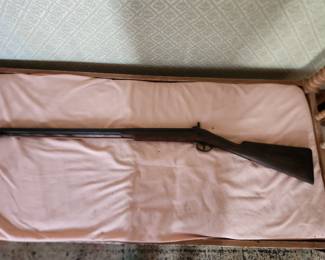 Vintage black powder 12 gauge shotgun with rod