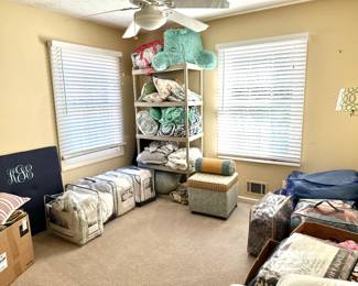 Lots of beautiful bedding 