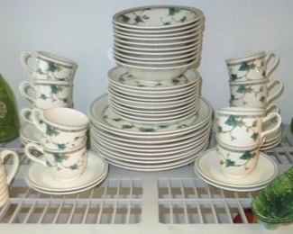 Keltcraft By Noritake "Ivy Lane" China Set