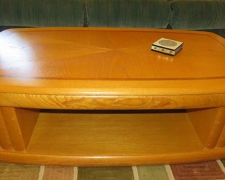 Oak Coffee Table w/Side Storage
