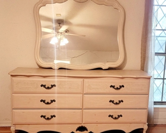 dresser, mirror