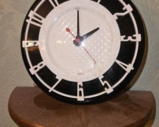 MCM  Spartus Black/White Clock #615803!
