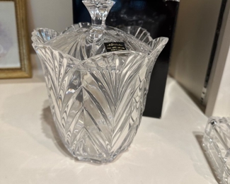 Noritake Crystal Biscuit Jar with Lid