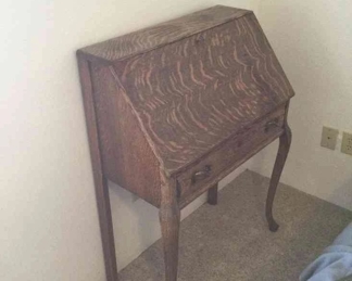 Gorgeous Letter Desk