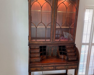 38.5" W x 20" D x 80" H