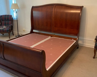 King - 81" W x 58" H