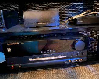 Harmon Kardon Receiver + 3 Speakers + Subwoofer