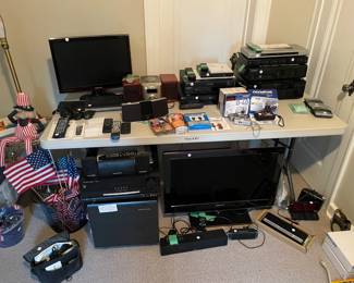 Electronics - DVD, Blu-ray, VHS, audio - Sony, Harmon Kardon, Pioneer, Samsung