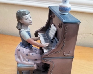 Lladro Porcelain, 'Practice Makes Perfect'. In Perfect condition.