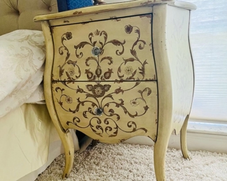 Brand: Hooker Side tables (2) - Bombay shape w crystal knobs 