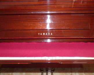 Mint Yamaha upright piano and bench