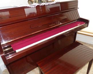 Mint Yamaha upright piano and bench
