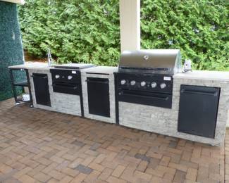 Outdoor kitchen ,entire "set-up" for sale, buyer is responsible for all removal
