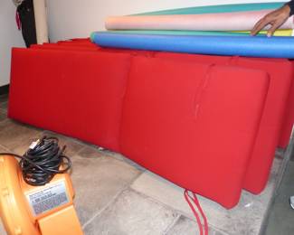 Cushions for lounge chairs