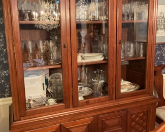 China cabinet 