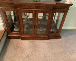 Display cabinet 
