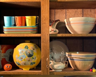 Kitchen Full!! Stoneware Bowls - Cookie Jar
