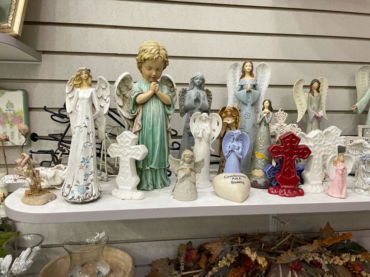 Sterling Heights Estate Sale! starts on 1/18/2024