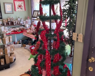 LOTS OF WONDERFUL CHRISTMAS!