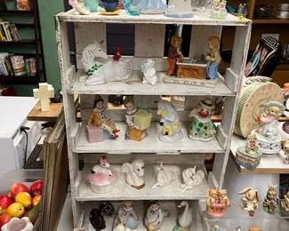 More collectable figurines!