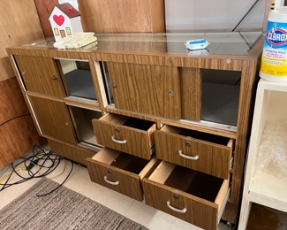 Another store counter fixture