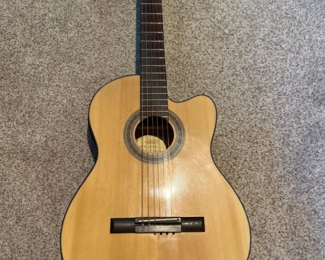 Classic Guitar by Lucero - LC-100CE