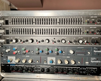 Rack of 6 Studio Audio Controllers/Equalizers - Rane - Symetrix