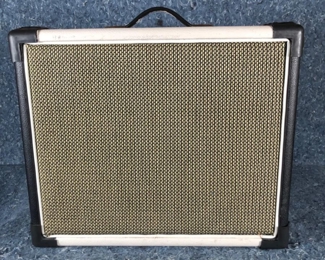 Eminence Professional Series Speaker Amp