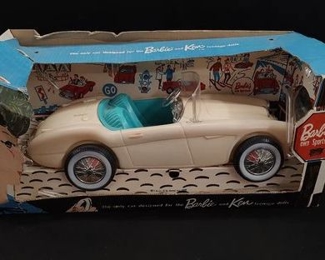 https://www.auctionninja.com/hewitt-estates-and-antiques/product/vintage-1960s-barbies-own-sports-car-toy-200171.html