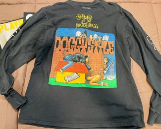 Vintage long sleeve snoop dog tee, $20