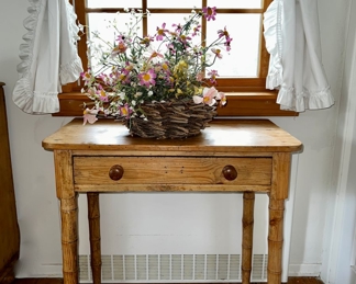 ANTIQUES & QUALITY DECOR THROUGHOUT