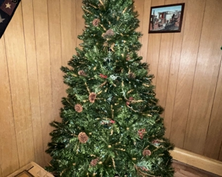 CHRISTMAS TREE