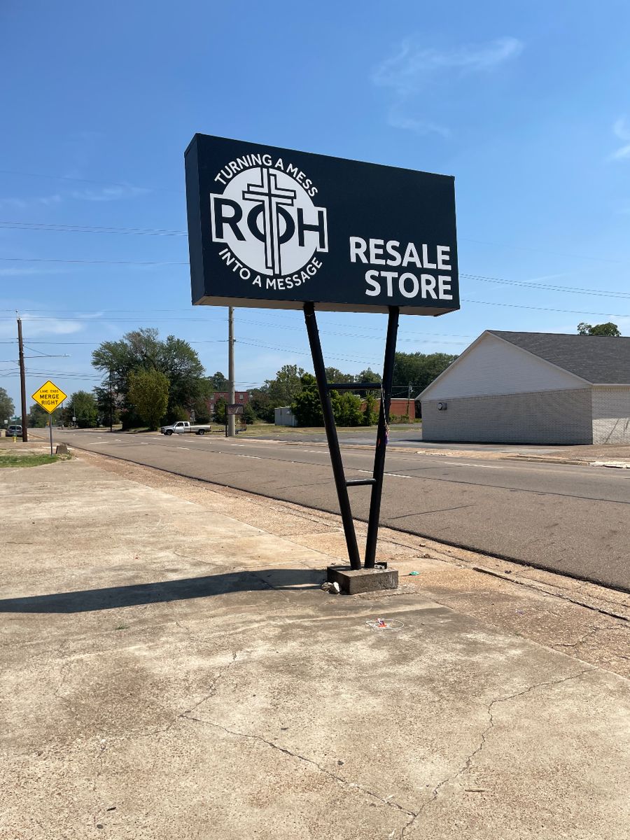 Becky Thompson Estate Sales in Texarkana, TX starts on 8/28/2023