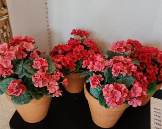 4 clay pots with faux flowers