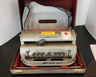 Vintage Perkins classic Brailler with case