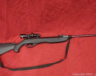 Crosman Phanto, Model CS1K88BV 177 Caliber Pellet Gun with Tasco Bantam Scope