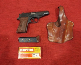 Manurhin Model PP 7pt65mm Hand Gun with 1 Magazine and Holster
