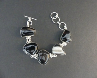 Agate Toggle Clasp Bracelet in Stamped 925 Setting - 7"