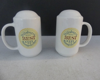 Vintage Pillsbury Ceramic Range Salt & Pepper Shaker Set