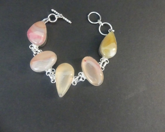 Agate Toggle Clasp Bracelet in Stamped 925 Setting - 7"