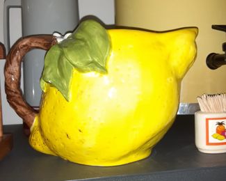 Teleflora Lemon Pitcher