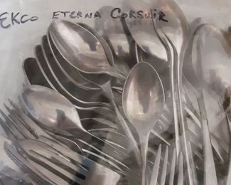 Ekco Eterna Corsair Flatware, 50 pieces