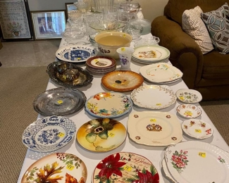 Plates and serveware