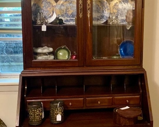 Secretary with Willow blue and other blue and white pieces