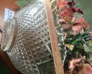 Crystal basket