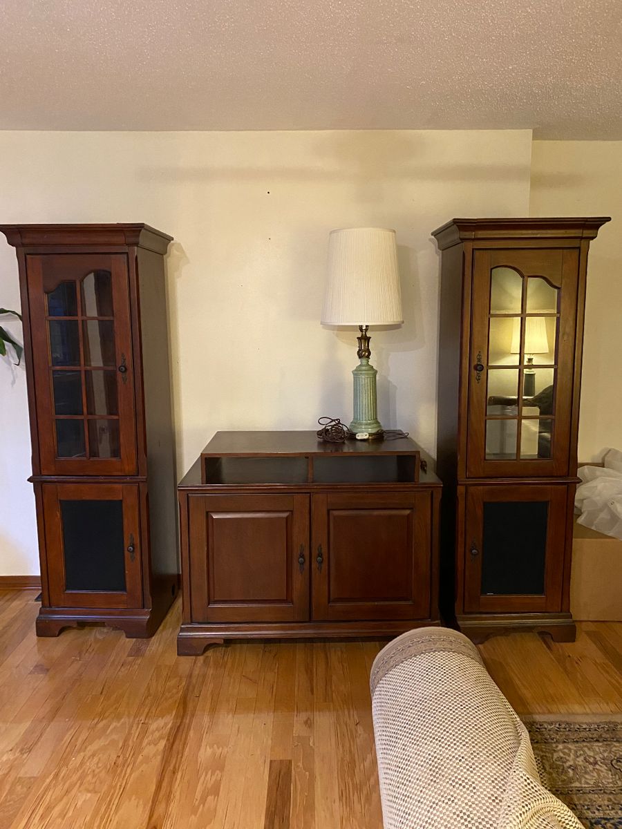3 Piece Entertainment Center with changeable bottom panels