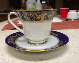 Noritake Legacy Mandalay 3393 Tea and Saucer Set of 4 sets - Pristine