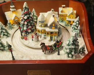 THOMAS KINKADE  MUSIC BOX HOLIDAY MEMORIES
